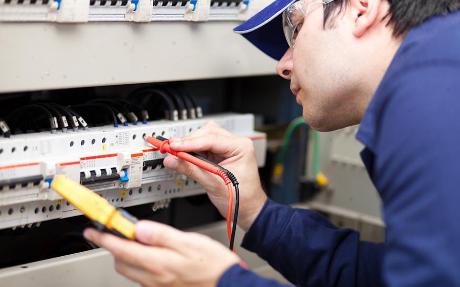 tarif horaire d'un électricien Magny-en-Vexin